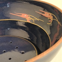 mørkeblå lyserøde rejer rejeskål keramik afdrypning Ulla Sonne